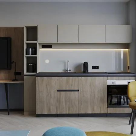 By Marriott Otel Cork