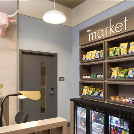 By Marriott Otel Cork