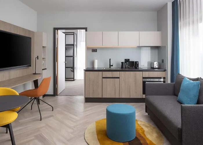 By Marriott Hotel 4*