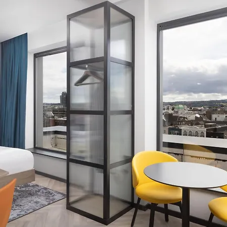 Hotel By Marriott